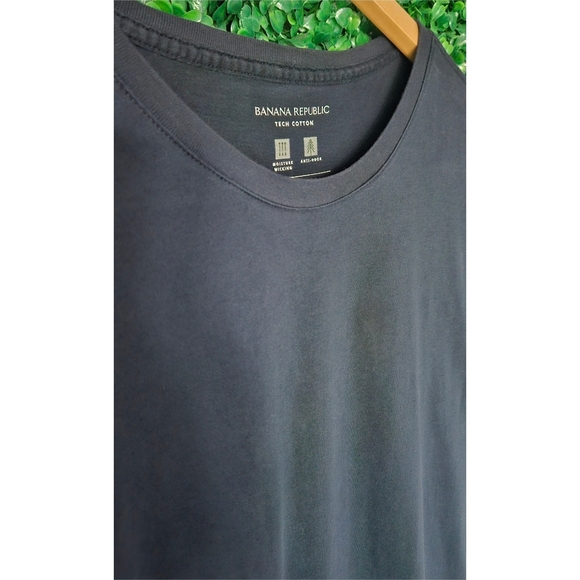 Banana Republic Tech Cotton Tee - Picture 3 of 5